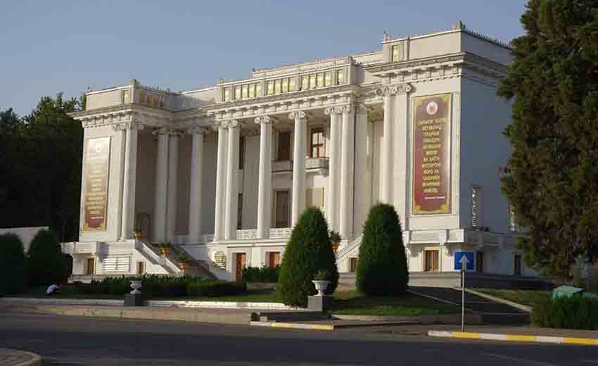 تالار تئاتر اپرا و باله تاجیکستان