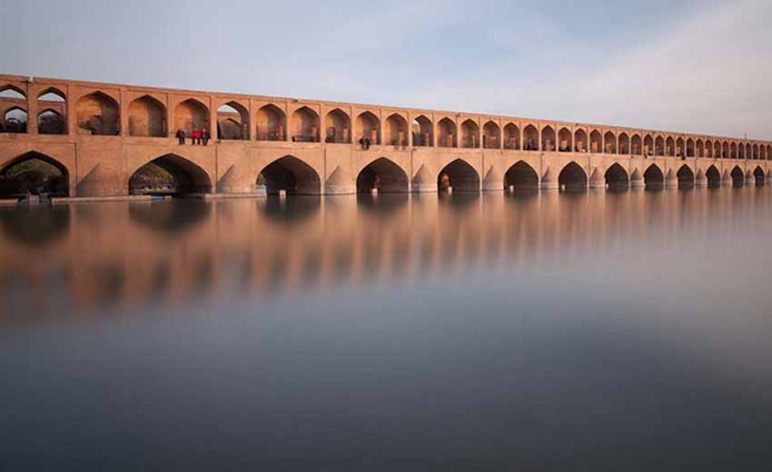 نمایی از سی و سه پل اصفهان