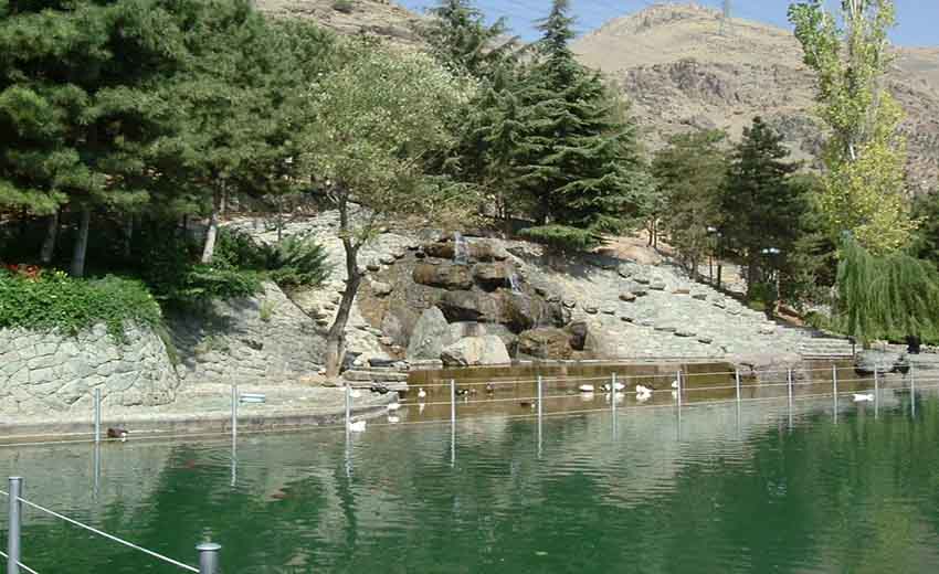 دریاچه پارک جمشیدیه