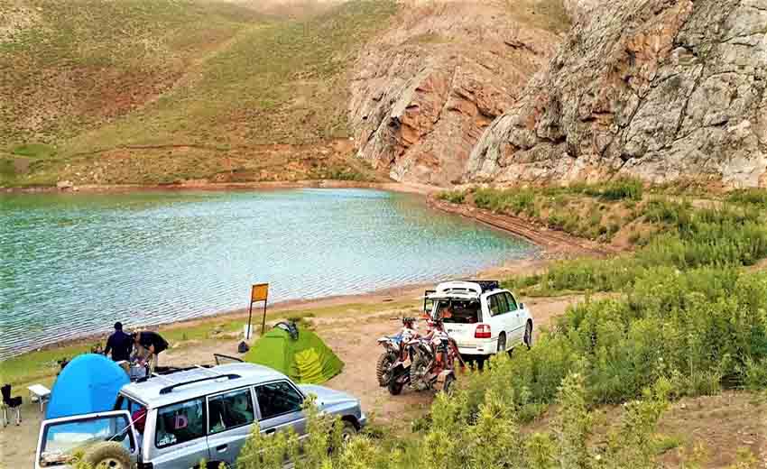 تصویری از دریاچه لزور فیروزکوه