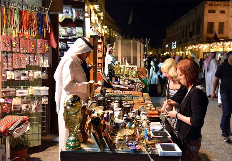 خرید در بازار قطر
