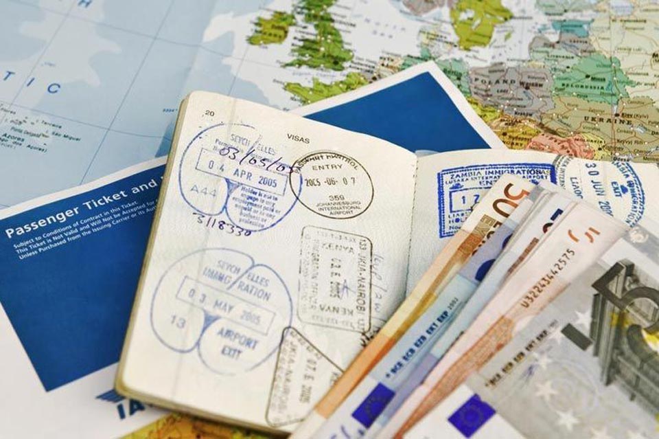 مدارک لازم برای سفر به قطر