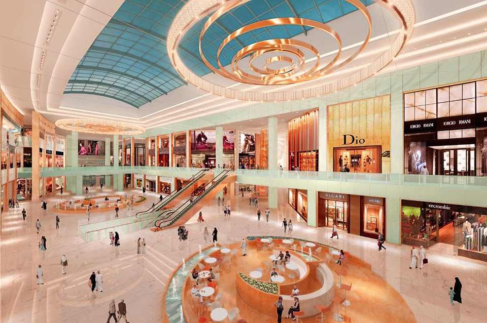 تصویر نشان دهنده فضای داخلی مرکز خرید قطر است.