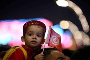 کودک طرفدار تیم تونس