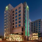 holiday inn the business park doha