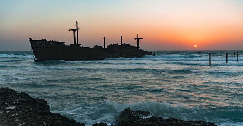 تصویری از غروب پائیز در کیش