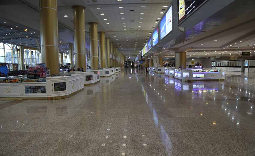 نمایی داخلی فرودگاه مشهد