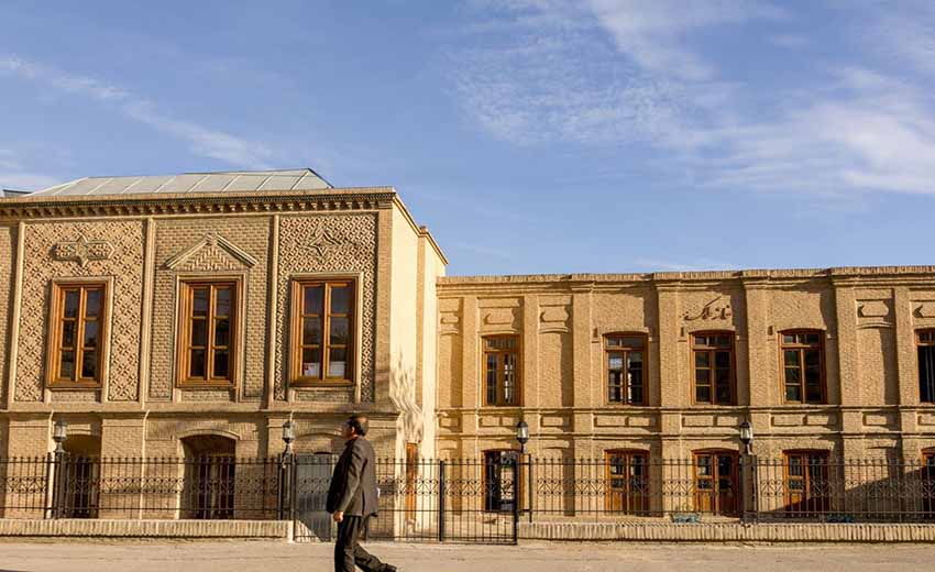 نمایی از خانه ملک مشهد