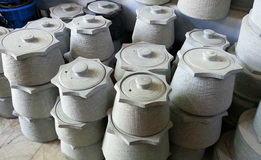 عکسی از دیگ سنگی