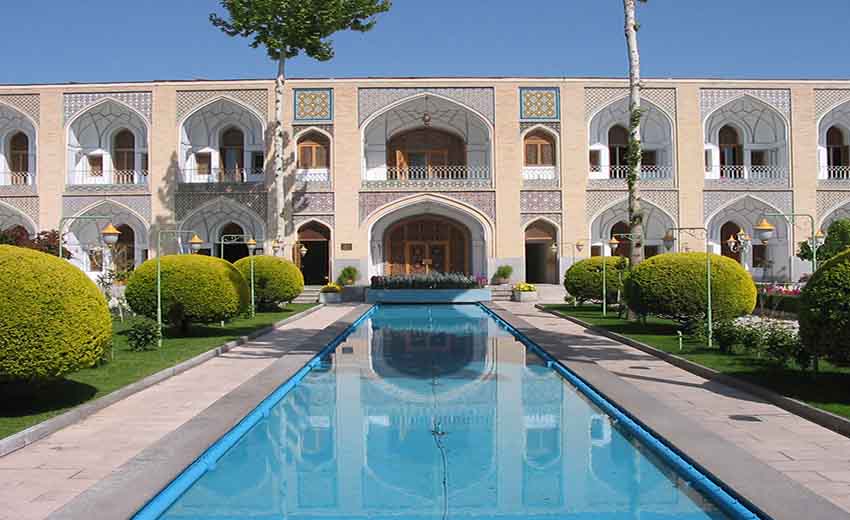 نمایی از هتل عباسی اصفهان