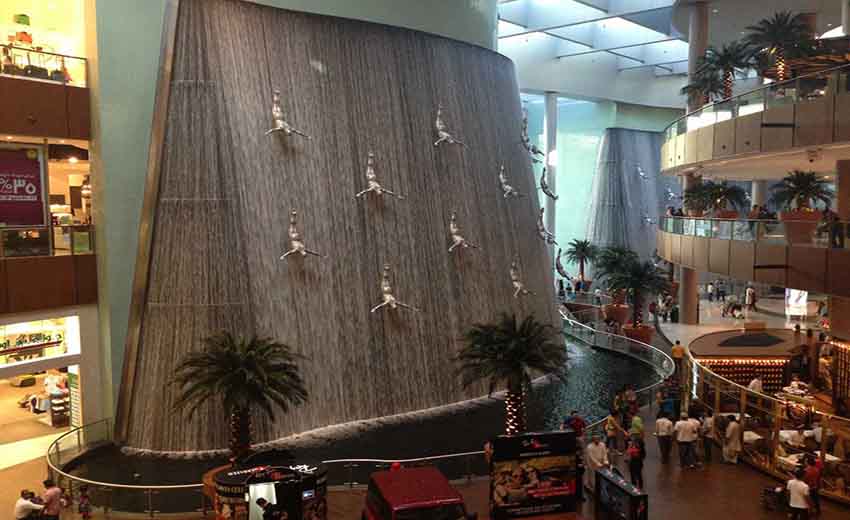 آبنمای دبی