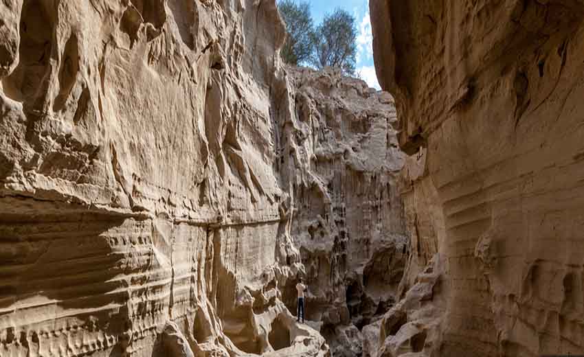 تنگه چاهکوه