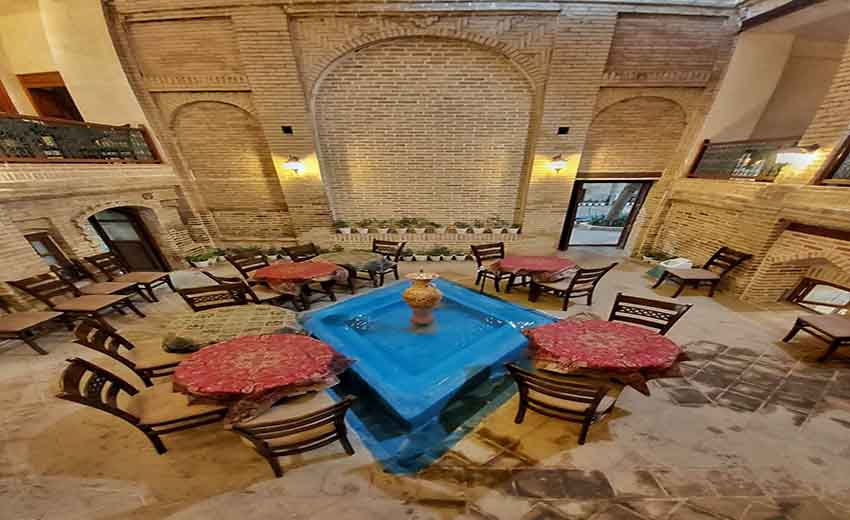 رستوران بامگاه عمارت