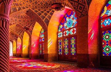 مسجد نصیر الملک شیراز، تاریخچه و معماری