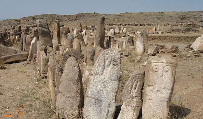 گورستان روستای انار