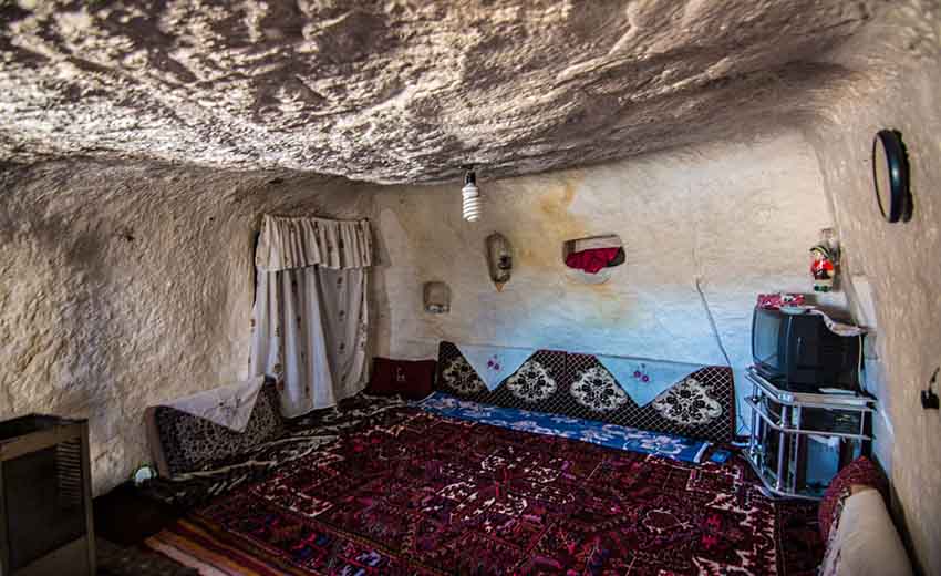 داخل خانه های کندوان