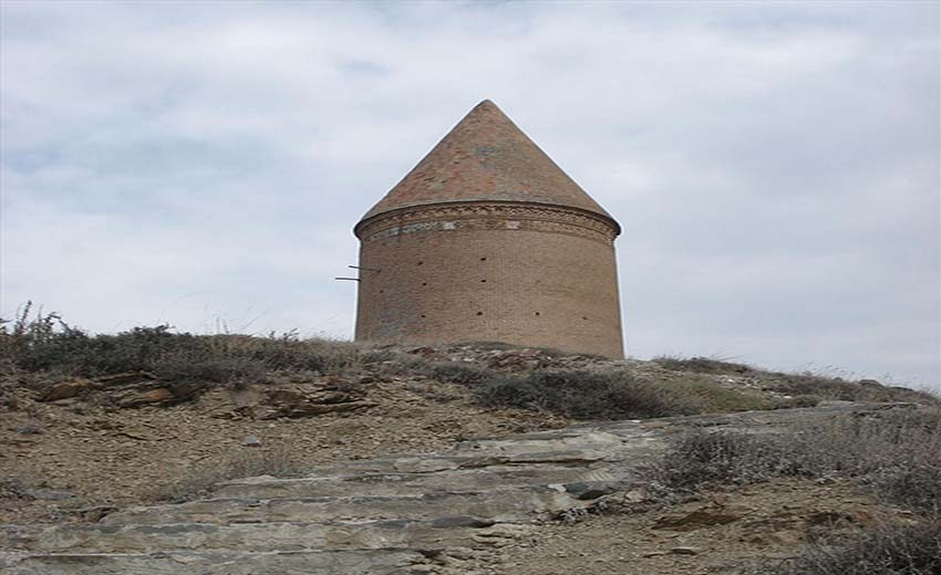 میله تاریخی رادکان