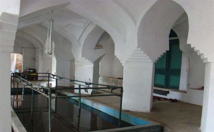 مسجد تاریخی اکبریه