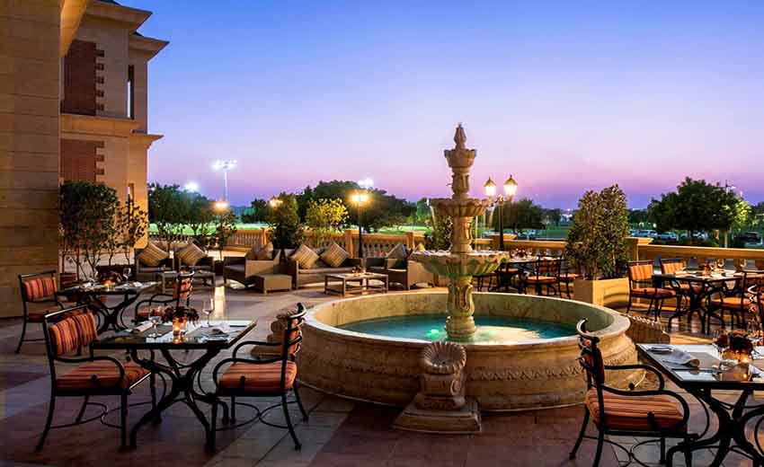 رستوران آولو