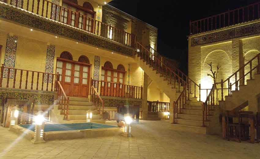 اقامتگاه سنتی فروغ مهر