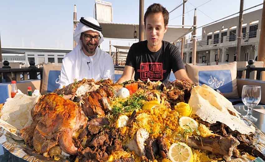 شتر شکم پر