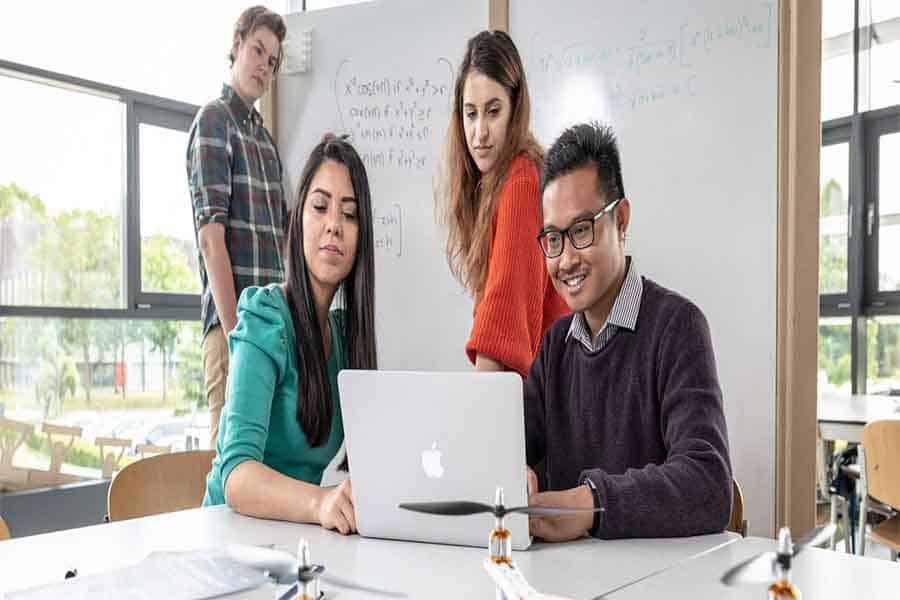 تحصیل در مقطع کارشناسی ارشد