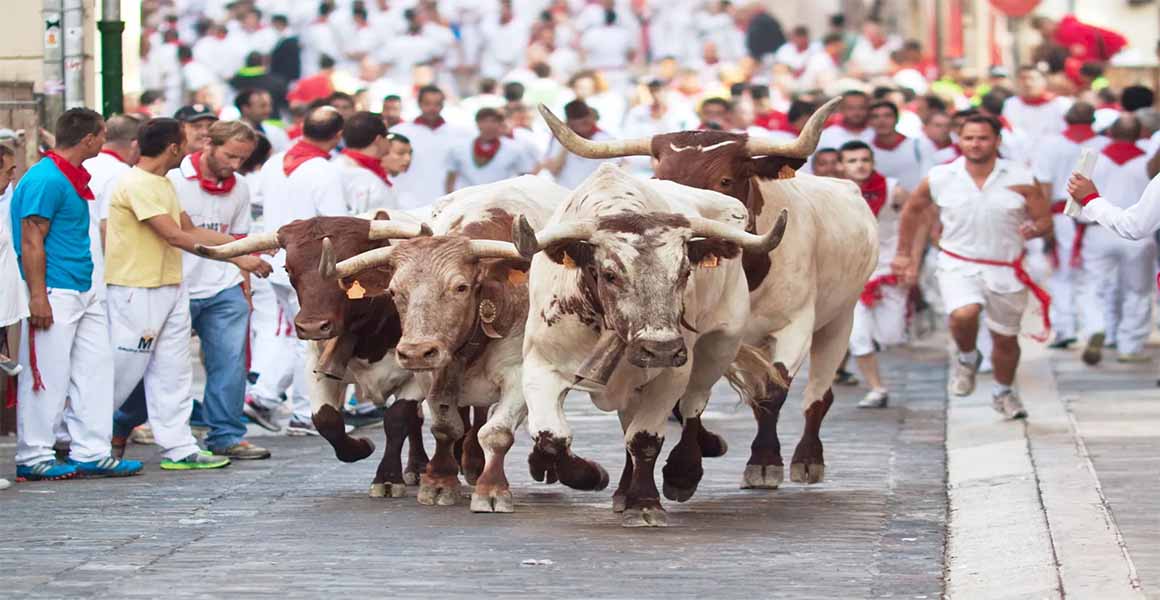 راهنمای تجربه خاصترین فستیوالهای محلی اسپانیا: از لا توماتینا تا سمانا سانتا